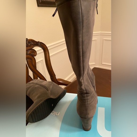 Nicole Evelyn Pewter Knee High Wedge Faux Suede Leather Size 9 - Picture 5 of 11